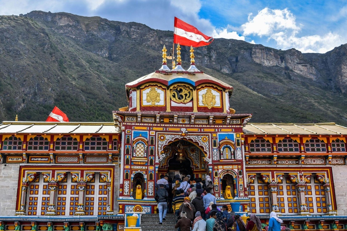 Best Holiday Packages in India: Discover tailor-made holiday packages across India, including family, adventure, and heritage tours with top-notch services since 2000.